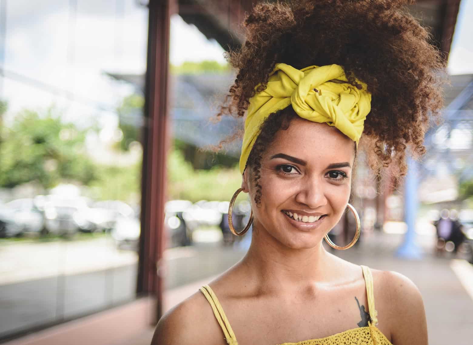 woman with curly pineapple