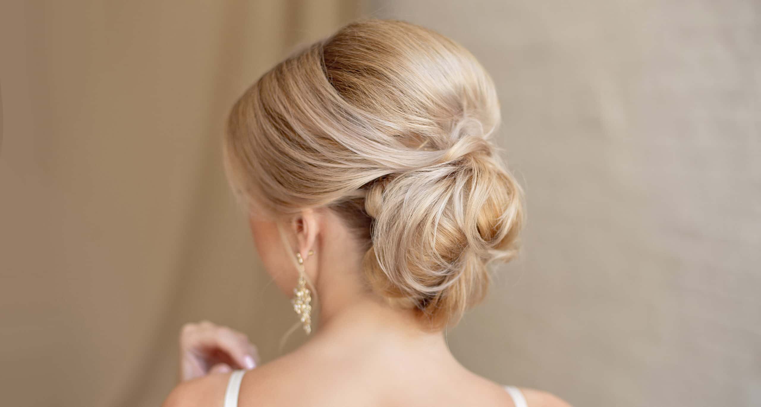 38 Wedding Hairstyles to Make You Feel Special on Your Big Day