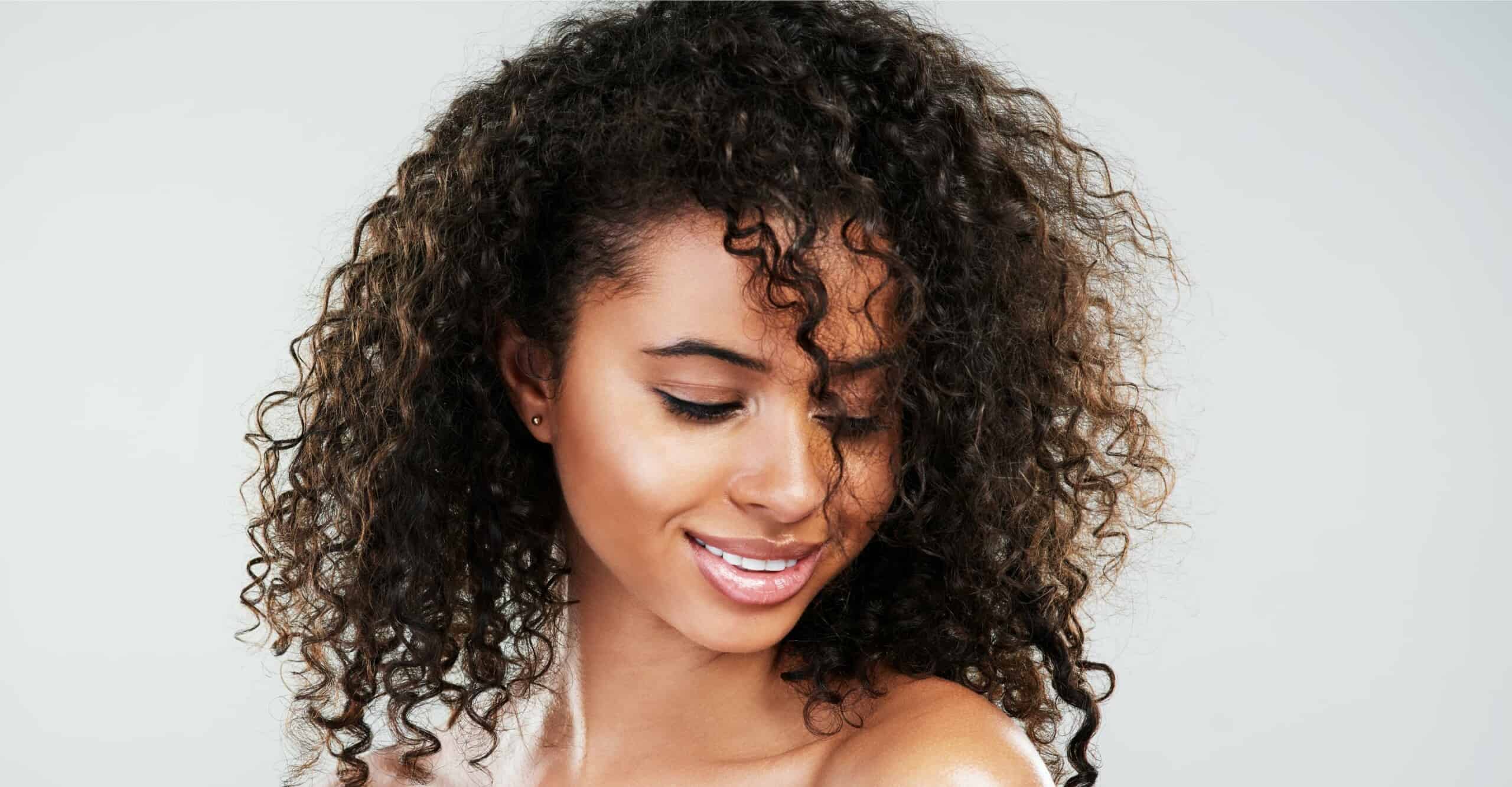 The Do’s and Don’ts of At-Home Wand Curls